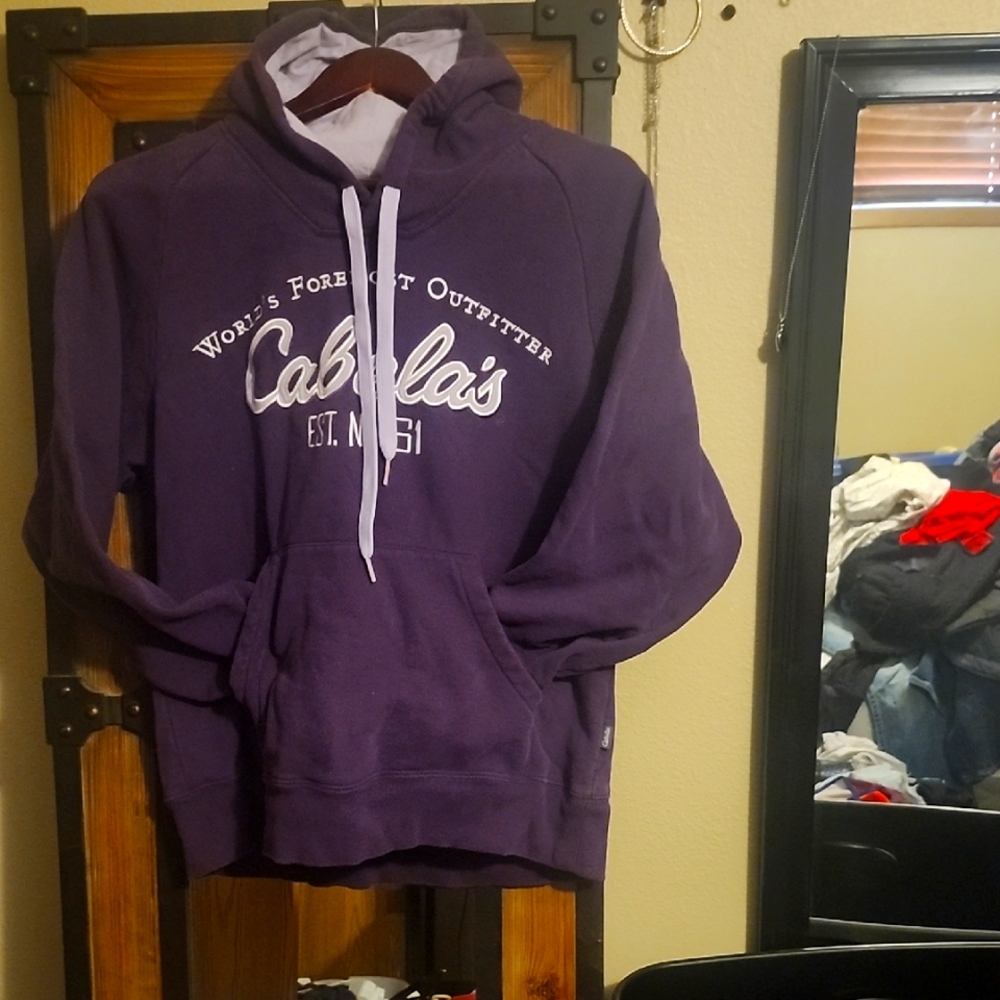 Cabela's  Large Purple Hoodie Like New